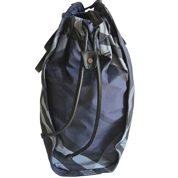 BURBERRY BLUE BUCKLEIGH NYLON TOTE BAG - Picture 5 of 16
